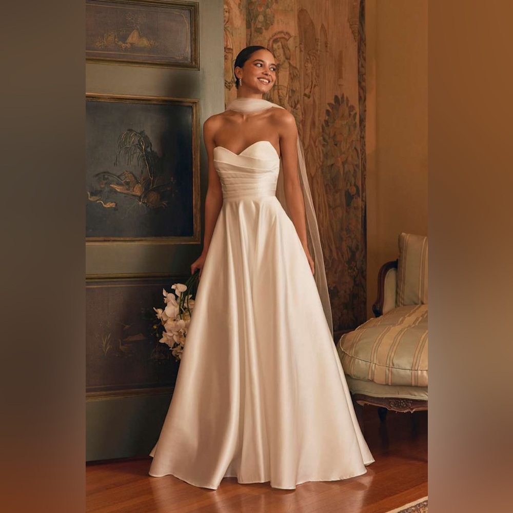 NWOT Lulus Khalida White Satin Strapless Bridal Gown $298 MSRP Estimated Small